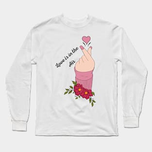 Love is in the air Long Sleeve T-Shirt